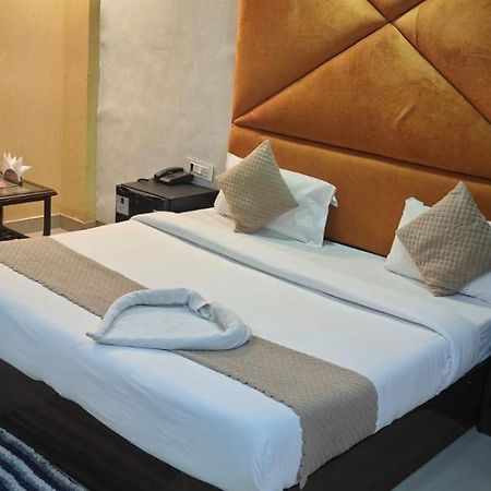 Hotel Grand City Нью-Дели Экстерьер фото