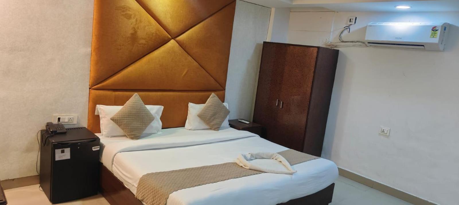 Hotel Grand City Нью-Дели Экстерьер фото