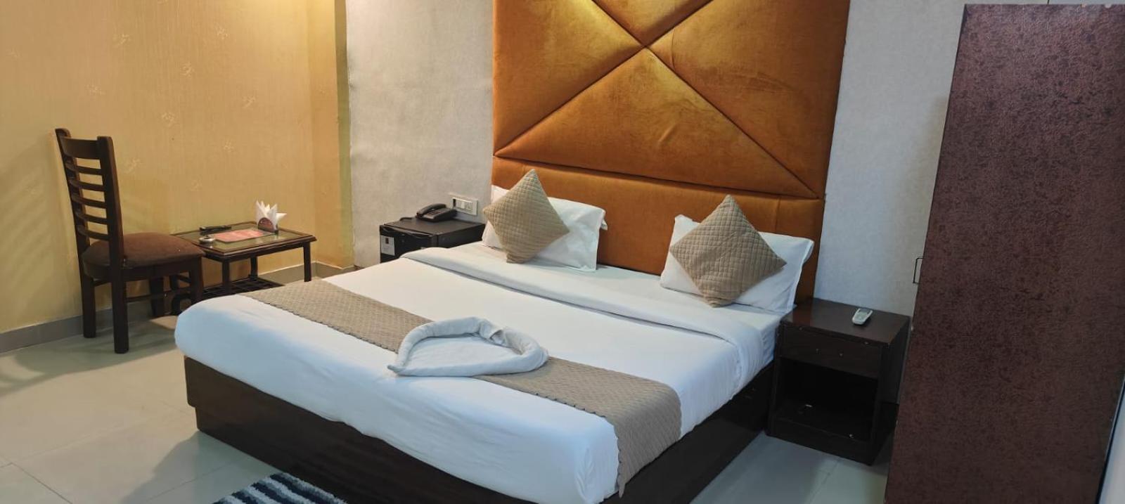 Hotel Grand City Нью-Дели Экстерьер фото